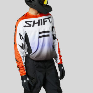 traje shift nueva coleccion 2022 disponible en crosscountry shop madrid (16) white label trac